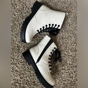 NWOT Soda White Ankle Boots with Zipper and Laces